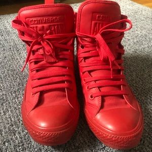 Red chuck taylor converse rare high top style